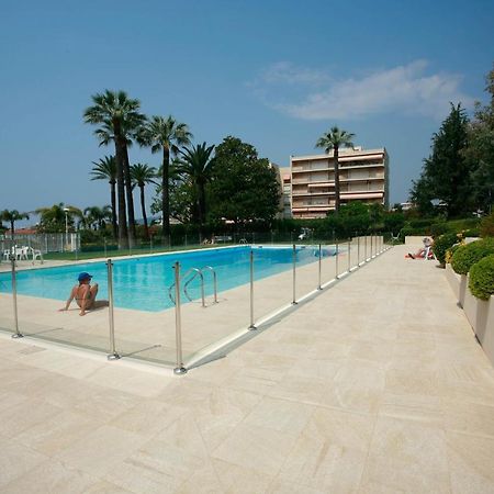 Magniolias - Residence Calme Avec Piscine, Tennis & Jardin อองทีบส์ ภายนอก รูปภาพ