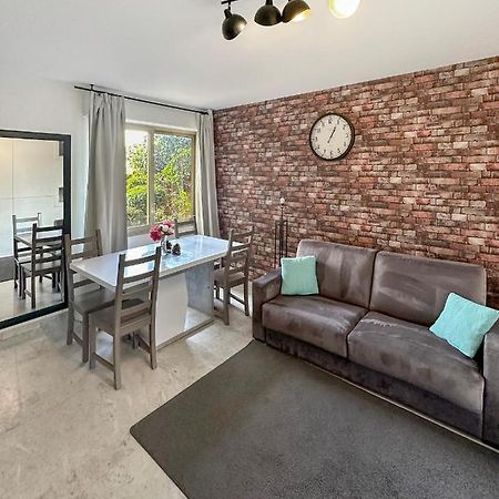 Magniolias - Residence Calme Avec Piscine, Tennis & Jardin อองทีบส์ ภายนอก รูปภาพ