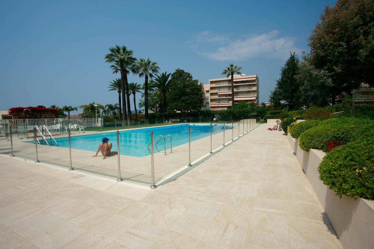 Magniolias - Residence Calme Avec Piscine, Tennis & Jardin อองทีบส์ ภายนอก รูปภาพ