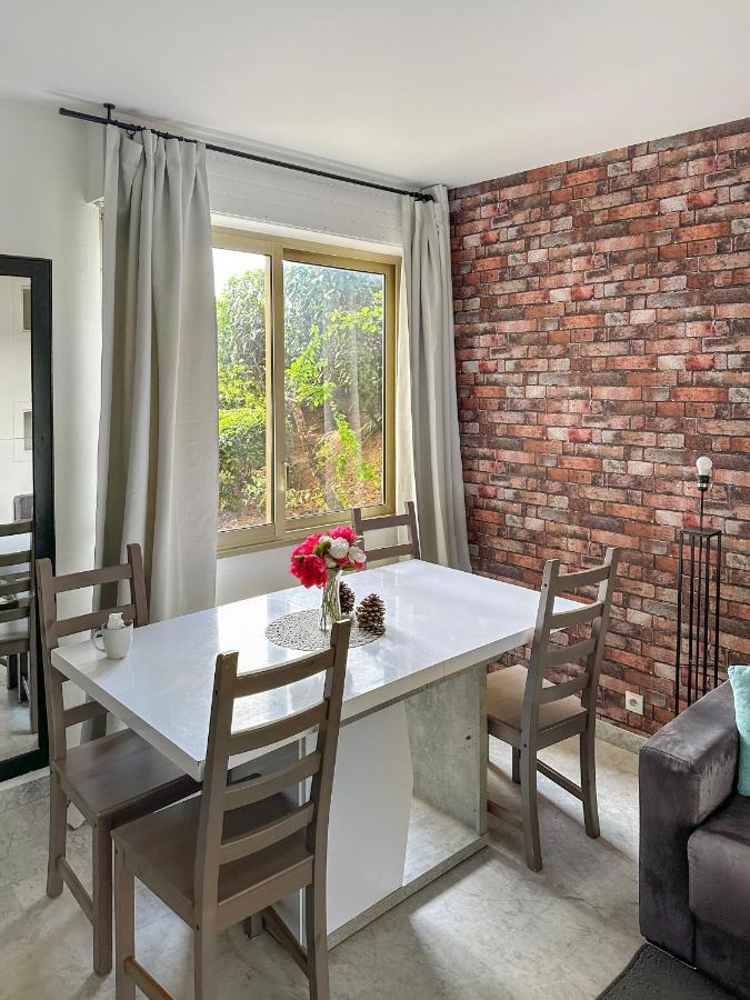 Magniolias - Residence Calme Avec Piscine, Tennis & Jardin อองทีบส์ ภายนอก รูปภาพ